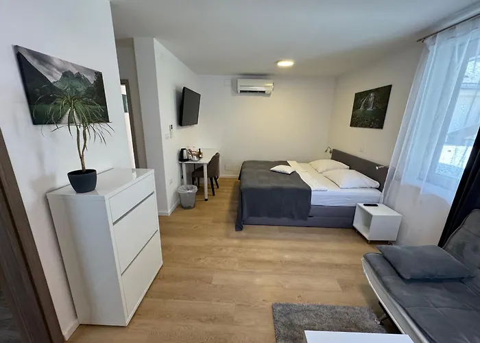 Gostisce Sovdat فندق مبيت وإفطار 3*