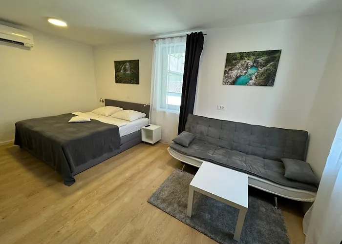 فندق مبيت وإفطار Gostisce Sovdat